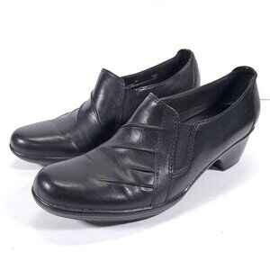 Clarks Slip On Block Heel Shoes Women 8 M Pleated Black Leather 89487